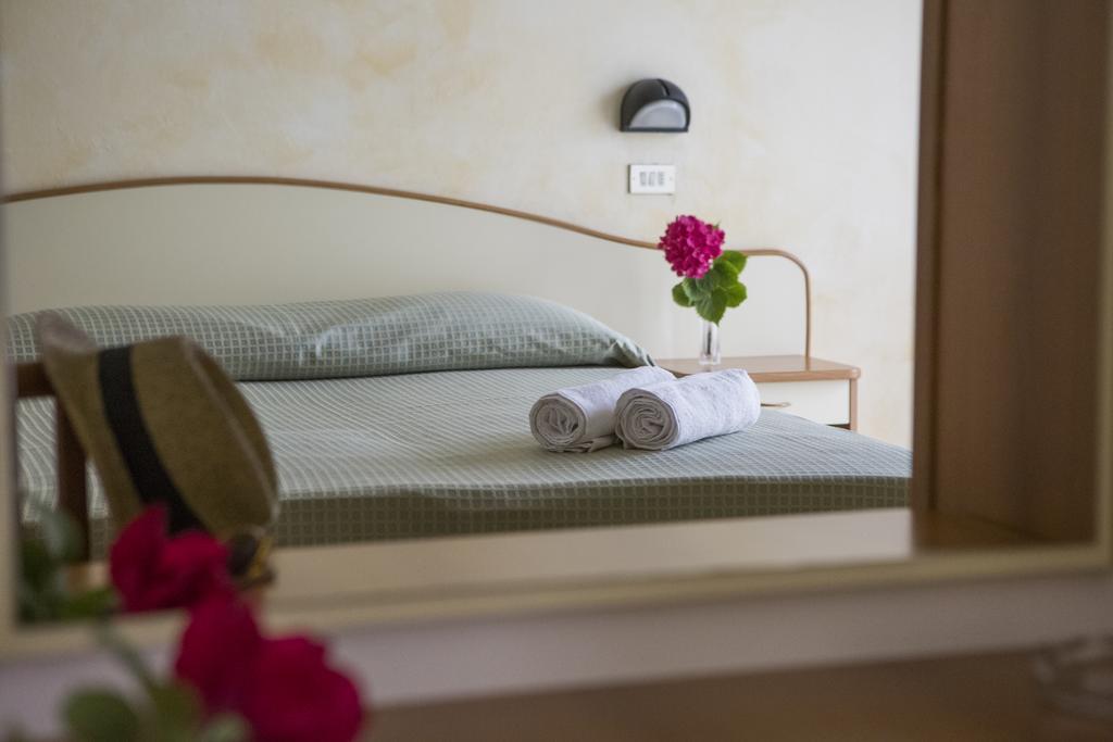 بيلاريا-إيجيا مارينا Hotel Villa Tosi المظهر الخارجي الصورة